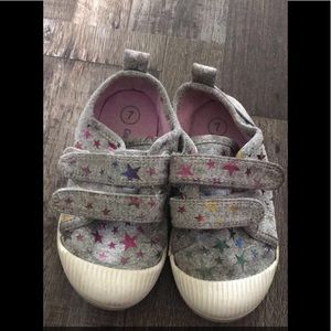 Toddler shoes